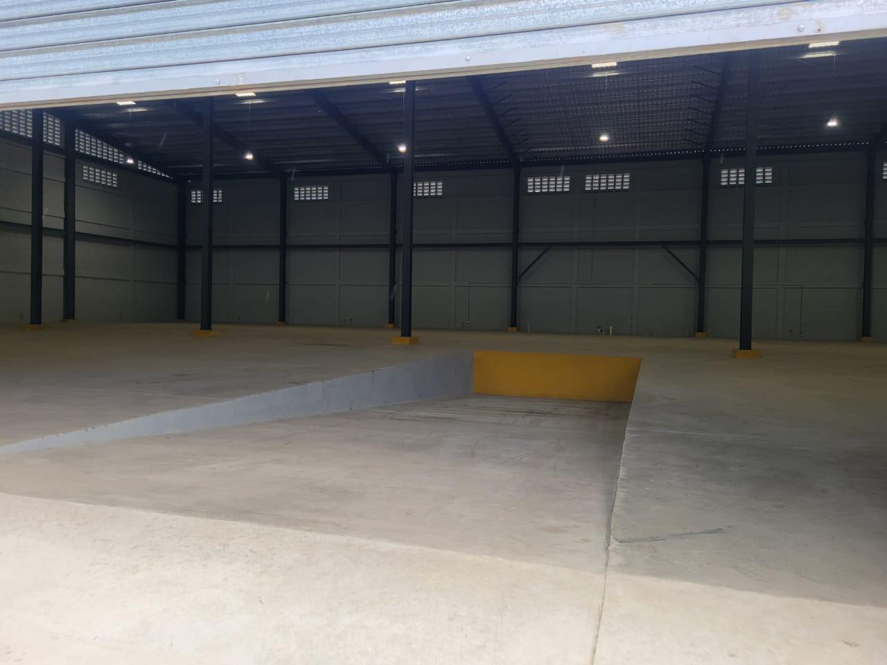 otros inmuebles - Alquiler y venta de Nave Industrial en sector Engombre 9