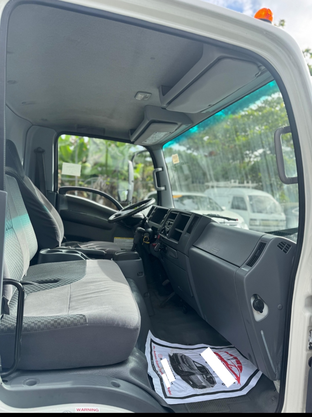 camiones y vehiculos pesados - 2012 Isuzu NPR Refrigerado 16 Pies  5