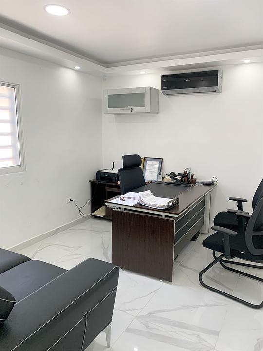 oficinas y locales comerciales - Local en el millon 3
