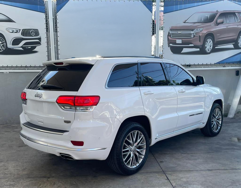 jeepetas y camionetas - Jeep Grand Cherokee Summit 2018 - 4x4 – Como Nueva!!  3