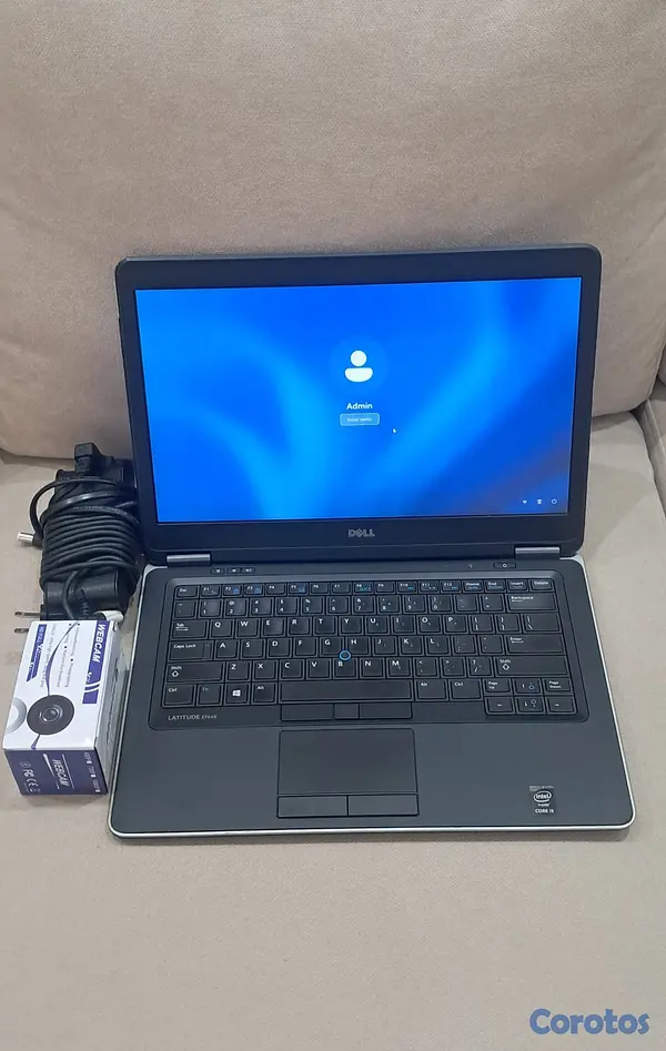 computadoras y laptops - Laptop Dell 8GB 256GB SSD Win 10 Pro E7440 5