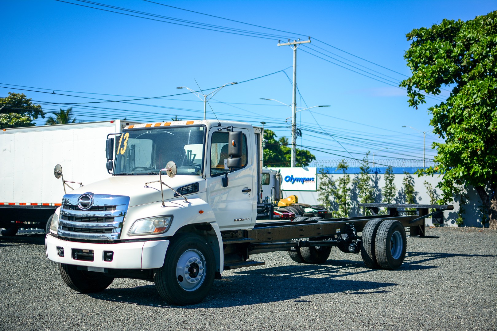 camiones y vehiculos pesados - Hino 338