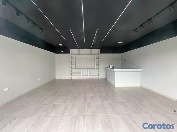 oficinas y locales comerciales - Local en primer nivel  3