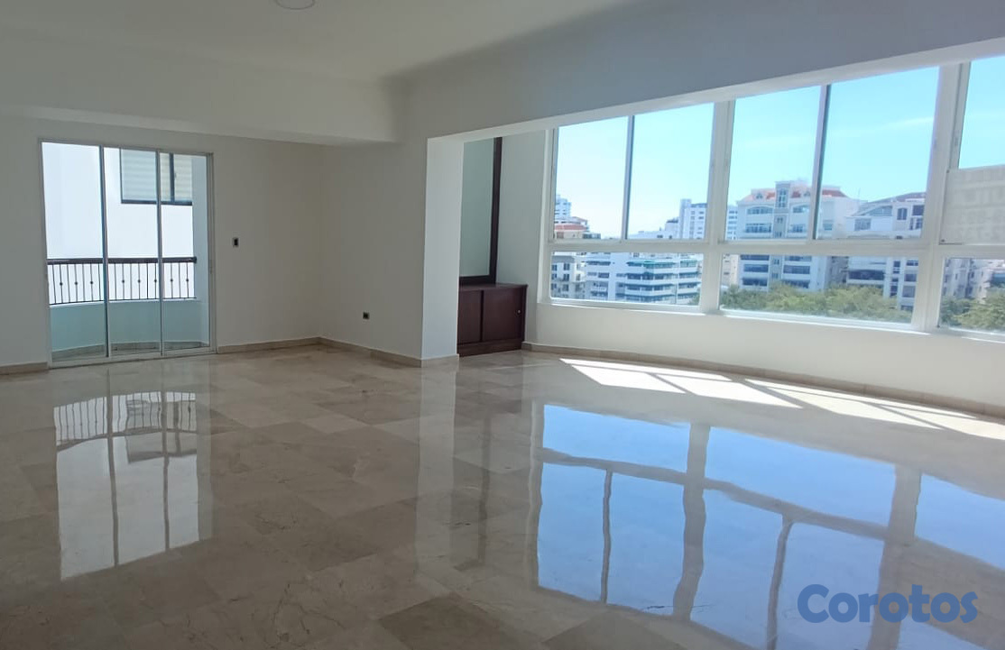 apartamentos - Renacimiento, Amplio apartamento en Torre Clásica 1