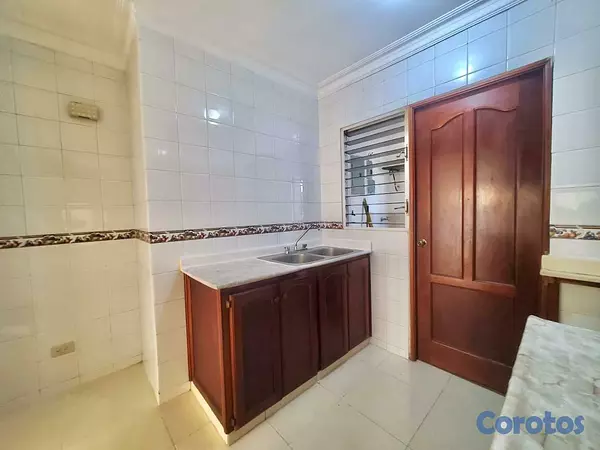 apartamentos - Alquilo apartamento en Urbanización Real. 8