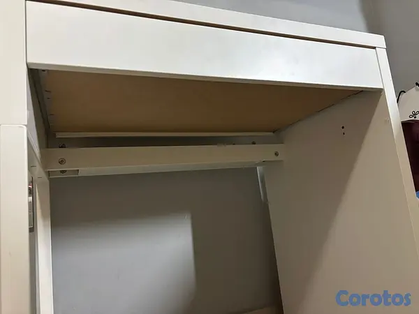 muebles y colchones - Escritorio blanco IKEA  3