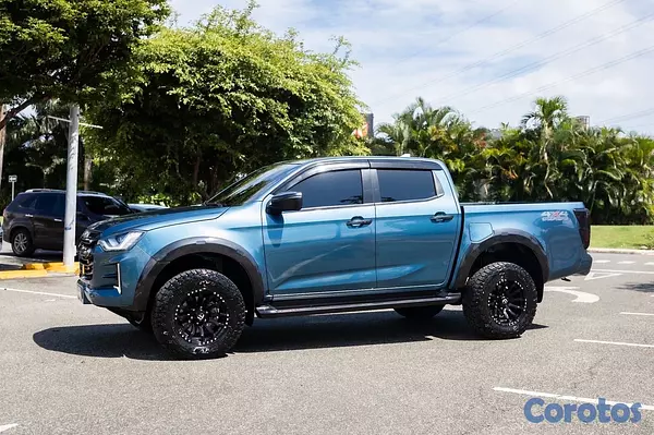 jeepetas y camionetas - Isuzu Dmax 2025 europea  9