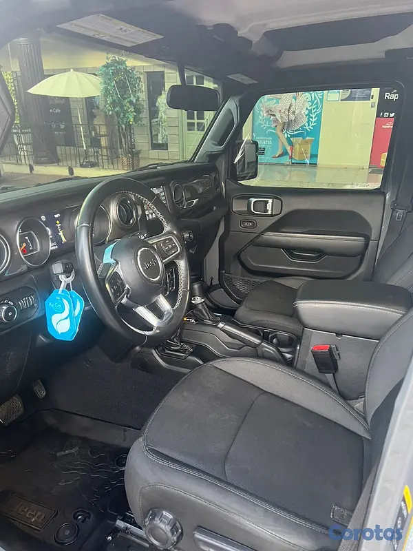 jeepetas y camionetas - Jeep Sahara 2021 3