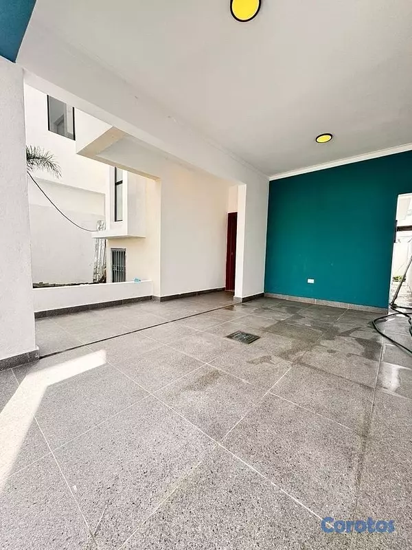 casas - Vendo casa nueva en la autopista de San Isidro Santo Domingo Este  9