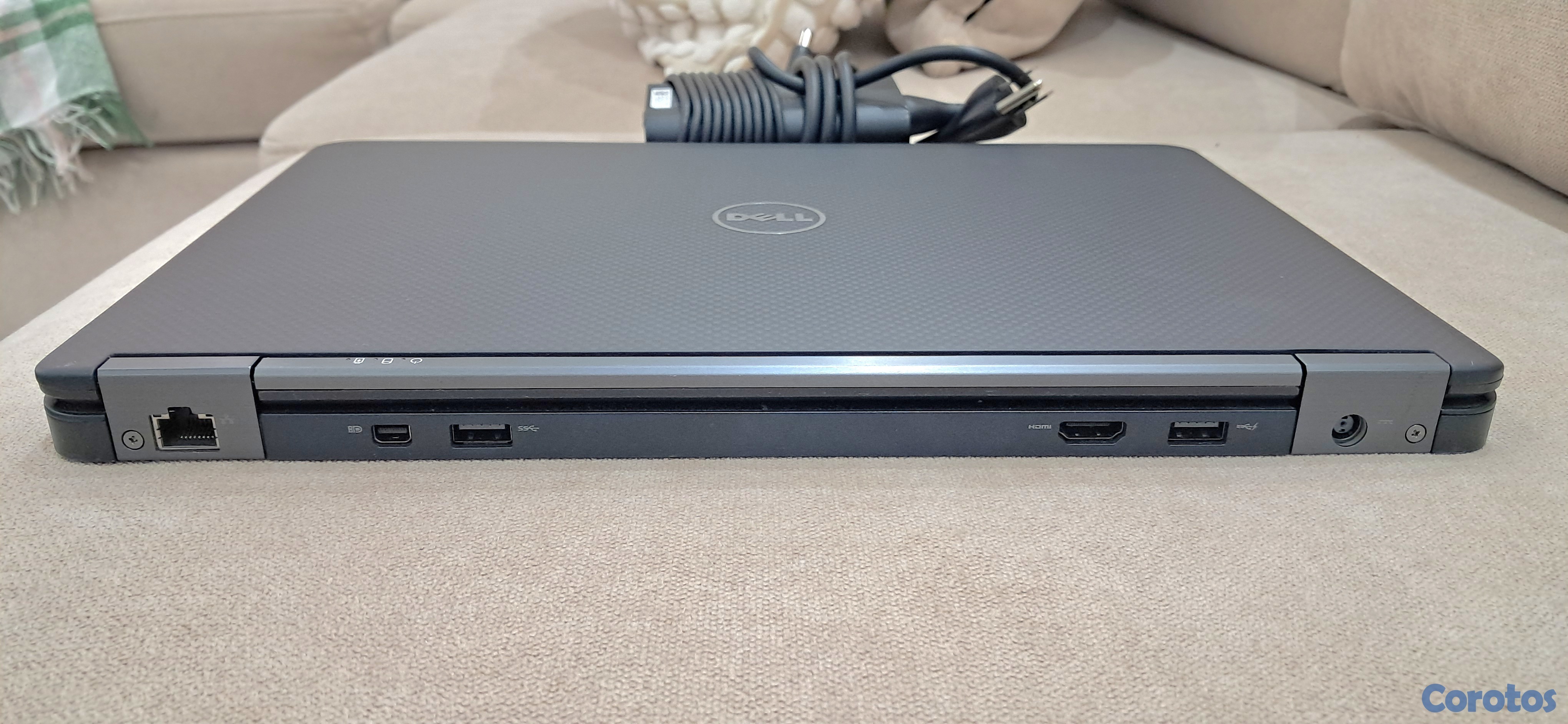 computadoras y laptops - Laptop Dell 16GB 256GB SSD i5 Pantalla Touch 5