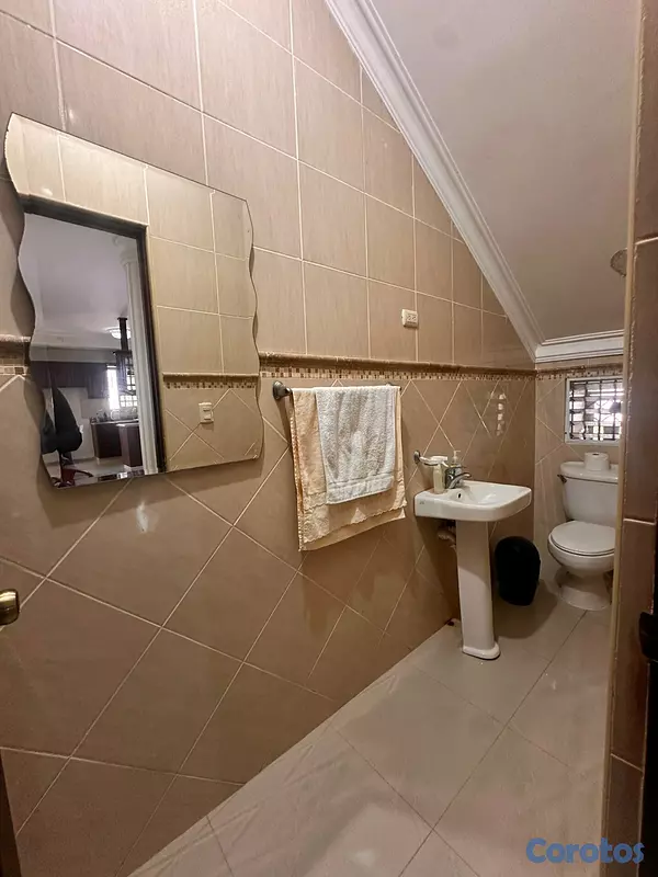 casas - HERMOSA CASA EN VENTA - SANTIAGO. 6