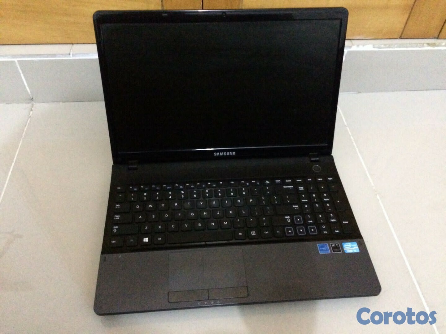 computadoras y laptops - SAMSUNG LAPTOP 15.6" ! NECESITA REPARAR ! 2