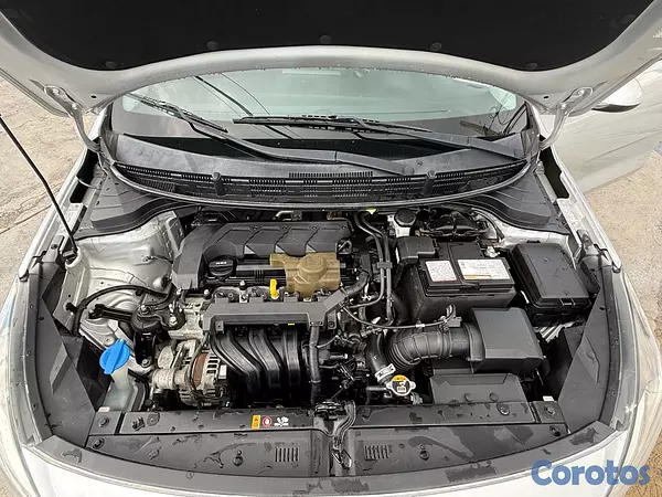 carros - Kia Rio LX 2020 10