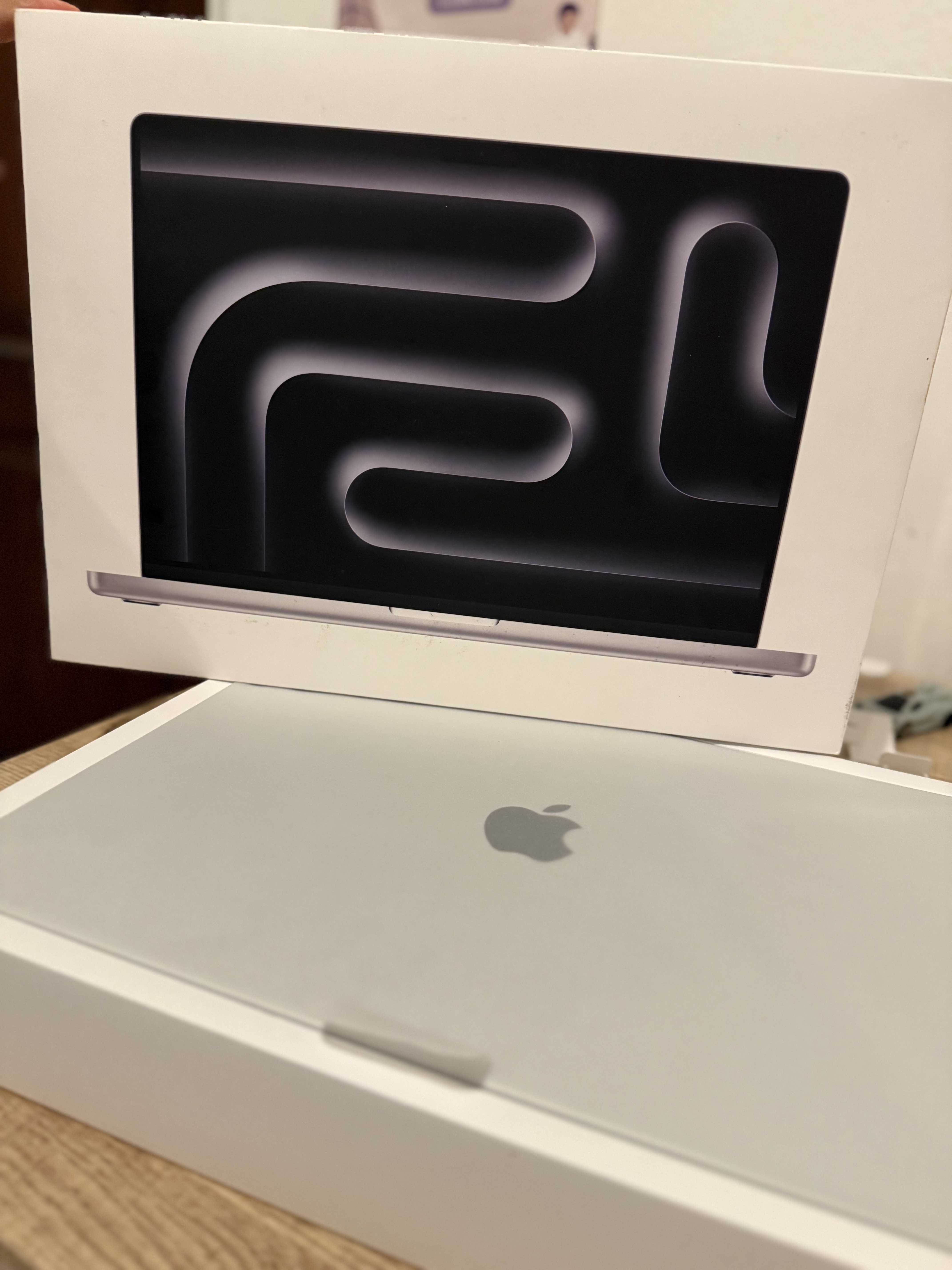computadoras y laptops - MacBook Pro M4 Pro 16 Pulgadas 1TB 24GB Ram 0