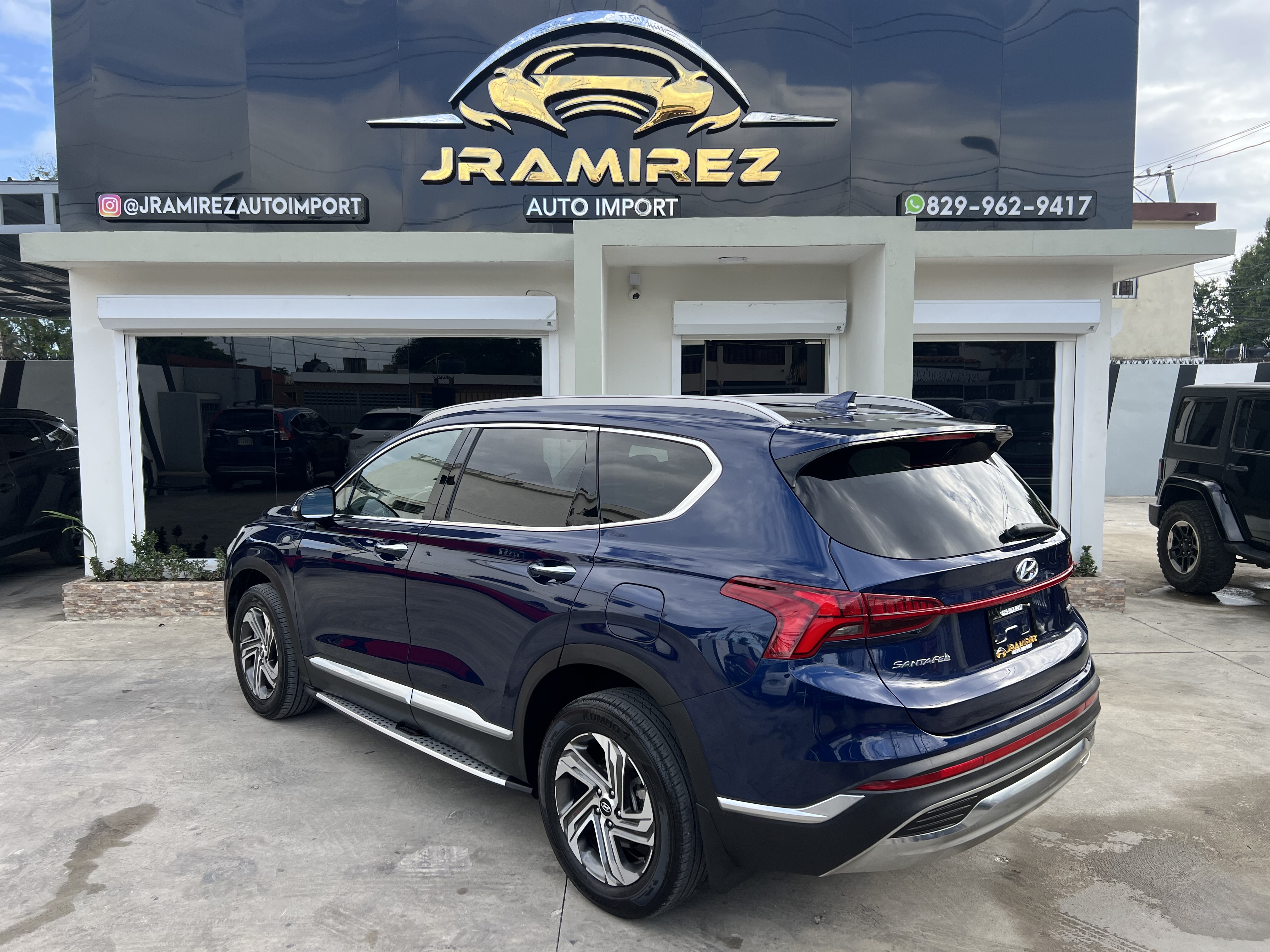 jeepetas y camionetas - Hyundai Santa Fe SEL AWD Plus 2023 5