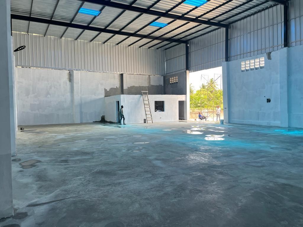 oficinas y locales comerciales - Nave en alquiler de 400m2 triple altura 4