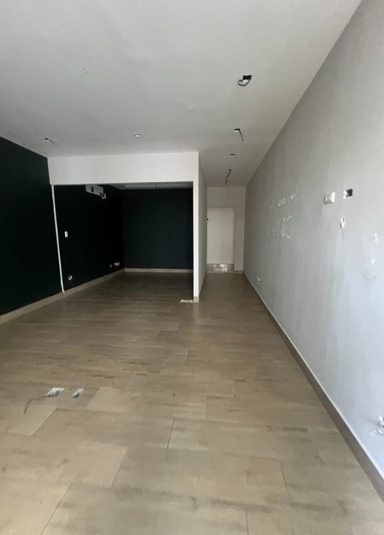 oficinas y locales comerciales - VENDO 2 LOCAL adyacente  ubicado en BELLA VISTA CENTER
- 40 Mst
150,000usd 2