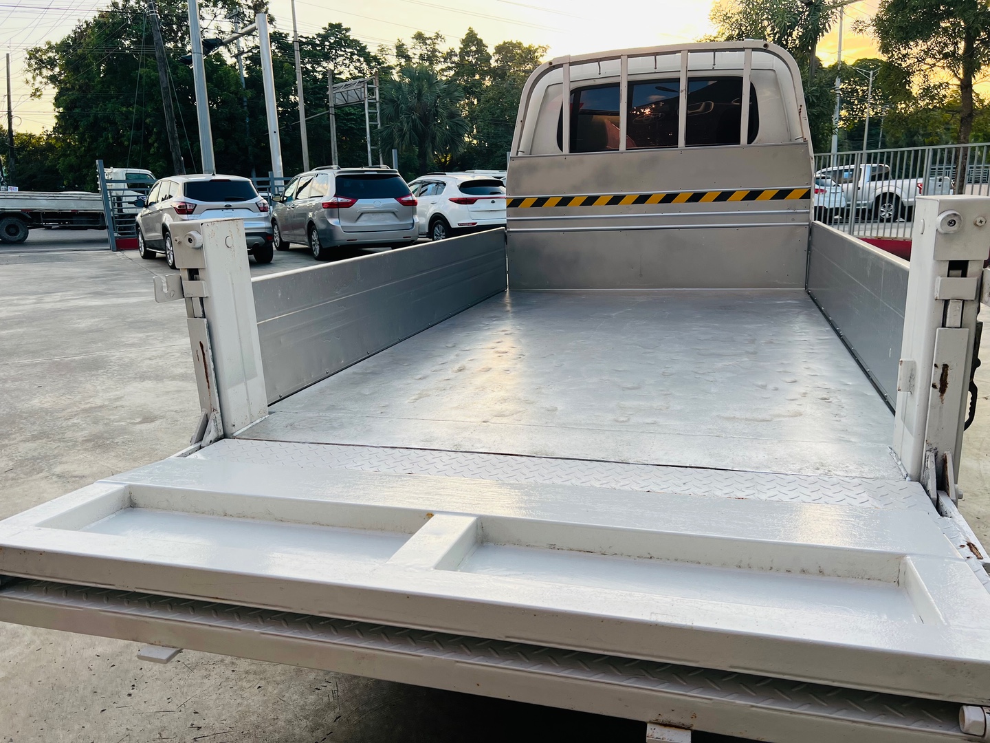 camiones y vehiculos pesados - KIA BONGO lll 2018 4x4  5
