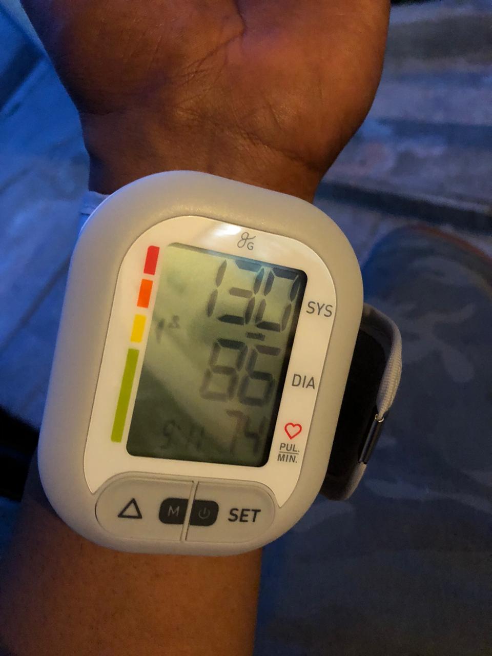 otros electronicos - Monitor de presión arterial y latidos