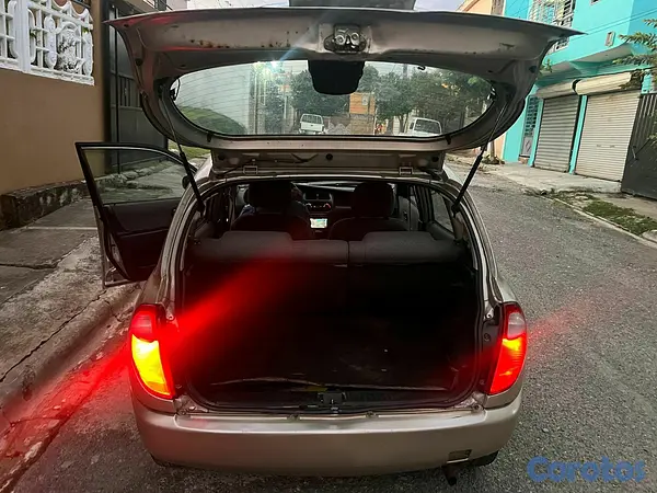 carros - Toyota Duet 2002 10