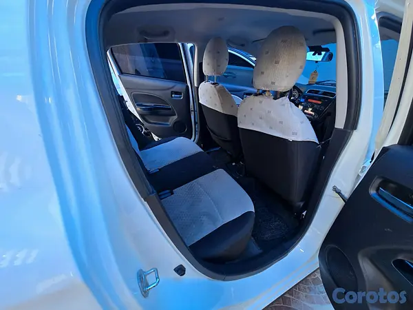 carros - Mitsubishi Mirage 2018, Vendo mi niña 100/100 5