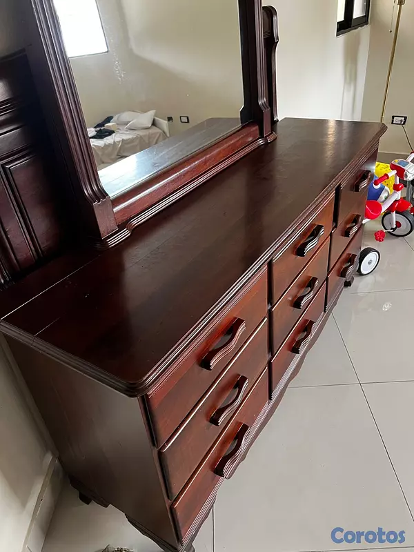 muebles y colchones - Vendo gavetero  caoba 9 gavetas 2