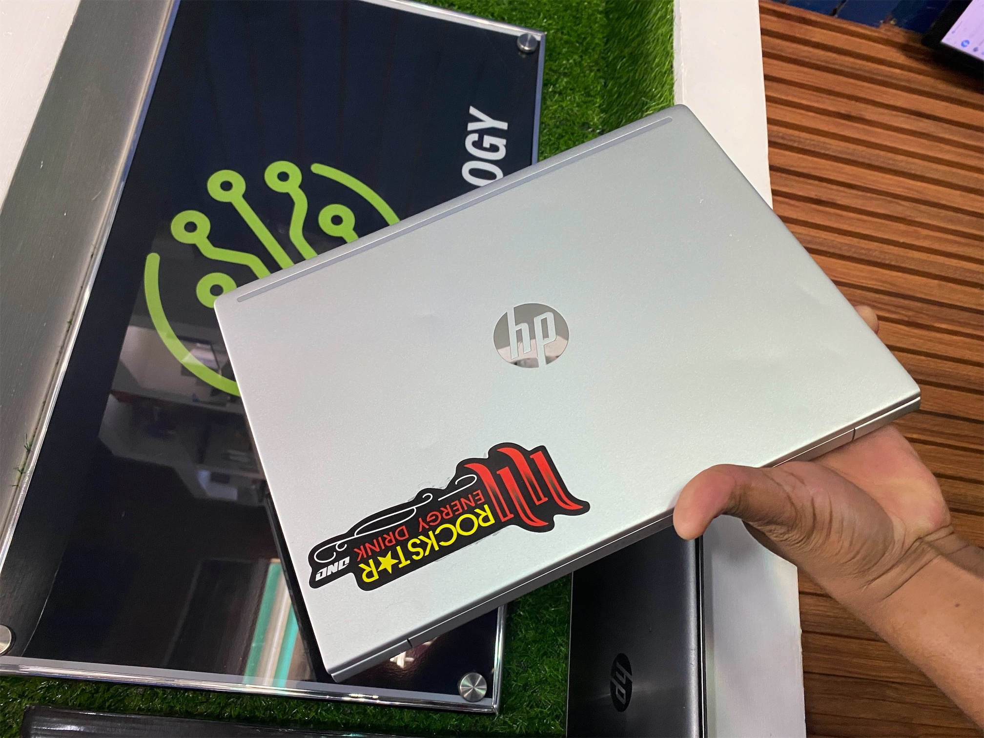 computadoras y laptops - HP PRO BOOK 640 G7  10