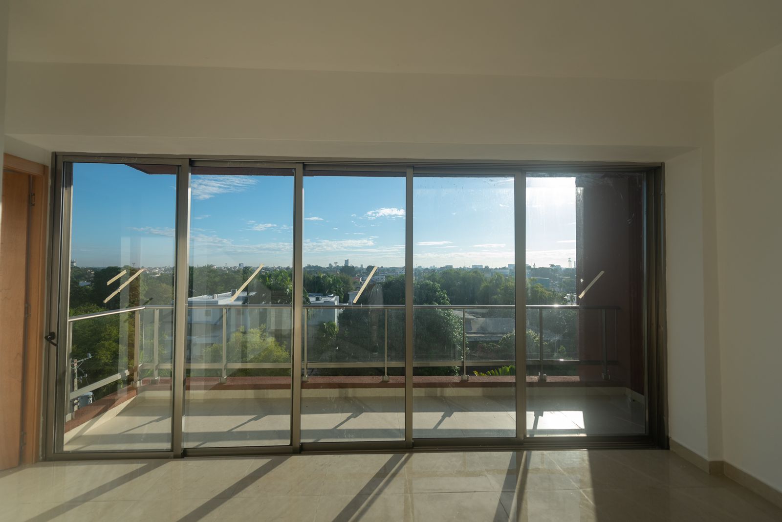 apartamentos - Vendo apartamento con terraza privada