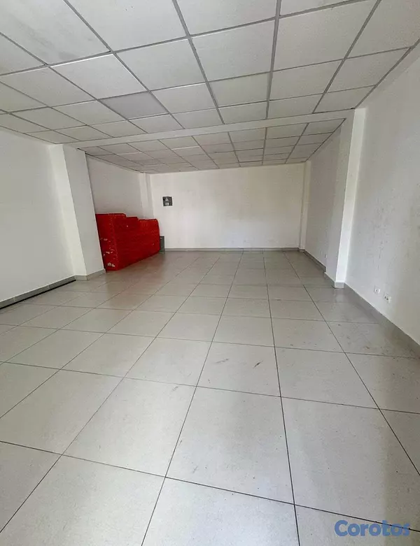 oficinas y locales comerciales - Alquiler local primer nivel  2
