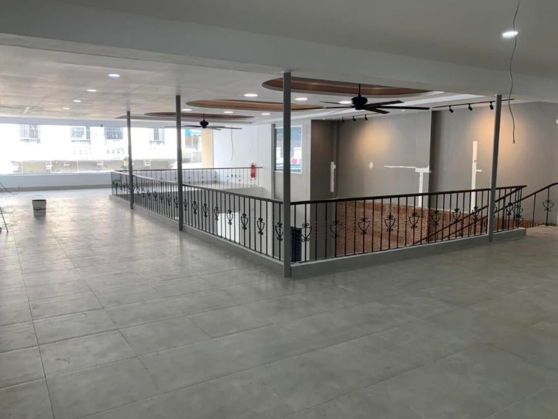 oficinas y locales comerciales - Comercial NUEVA PLAZA ZONA COLONIA 7