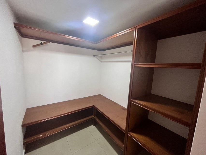 apartamentos - Apartamento amueblado, en alquiler, Bella Vista, Santo Domingo. 5