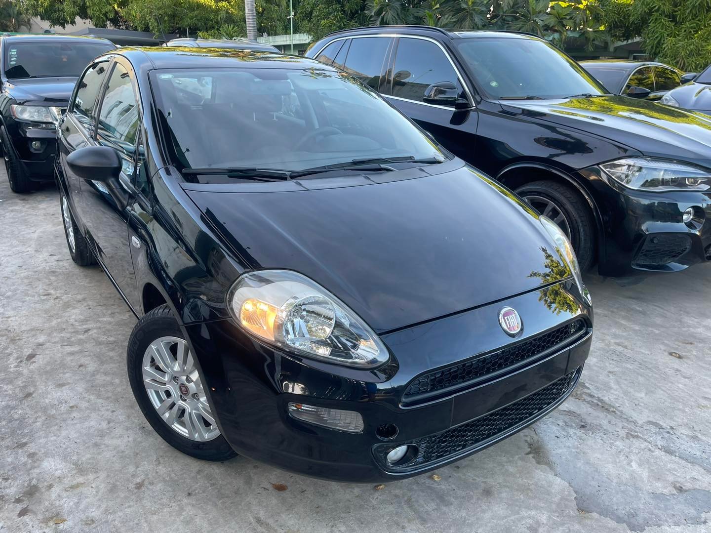 carros - FIAT GRAND PUNTO 2018