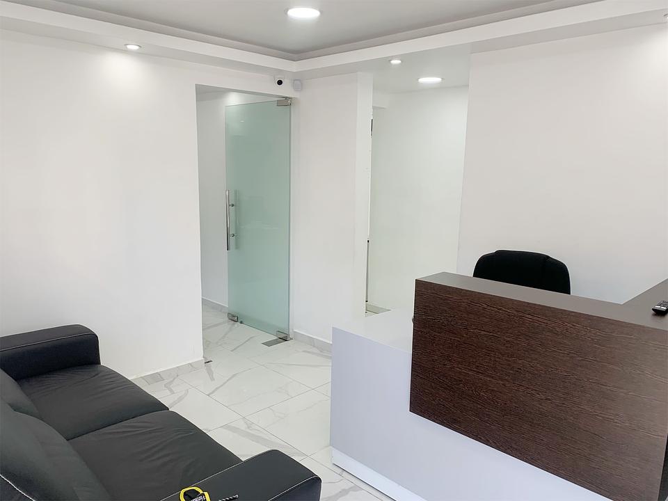 oficinas y locales comerciales - Local en el millon 5