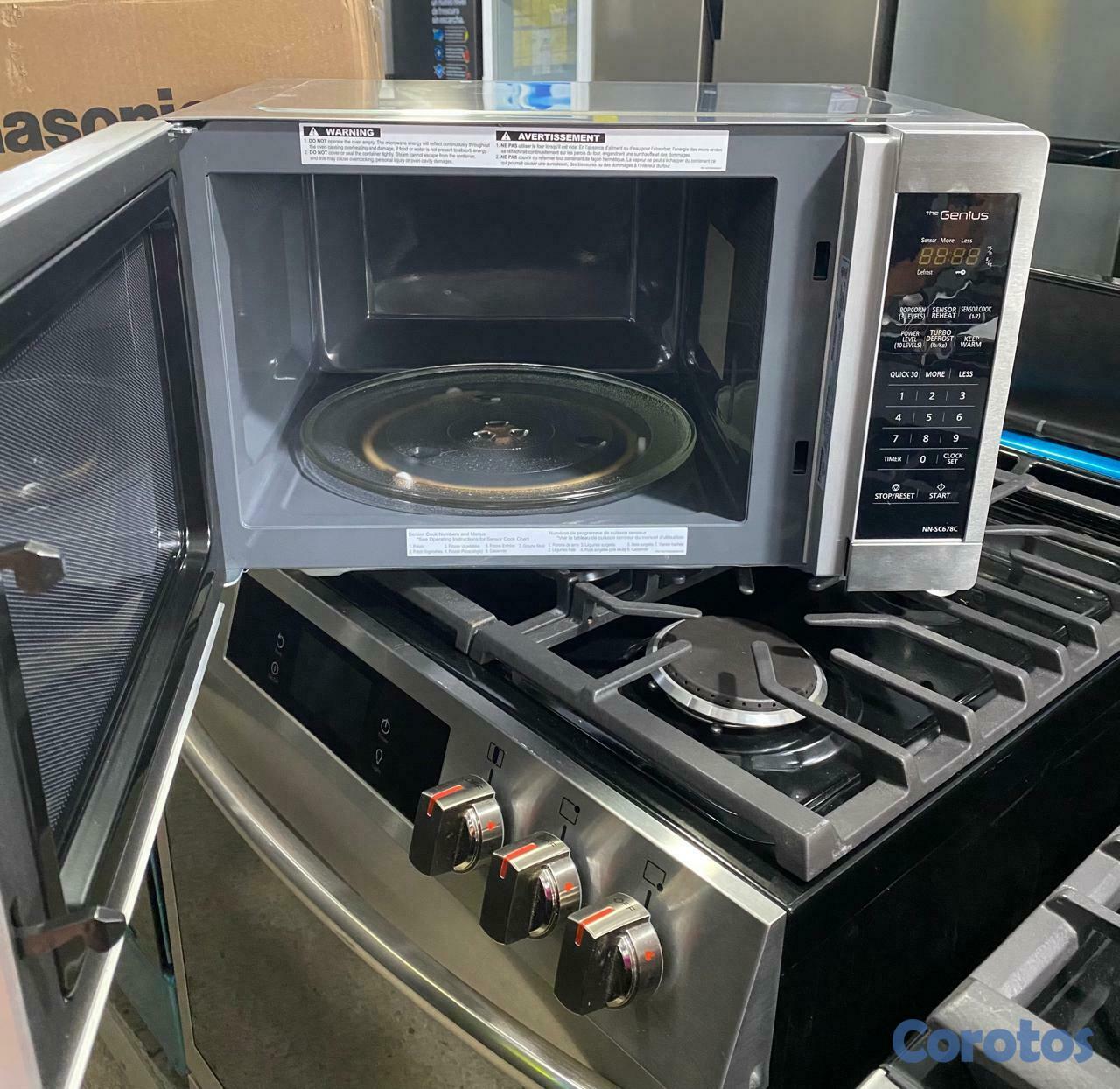 electrodomesticos - Microondas Panasonic 1.3 pies cúbicos 
37 litros
Modelo NN-SC678C 8