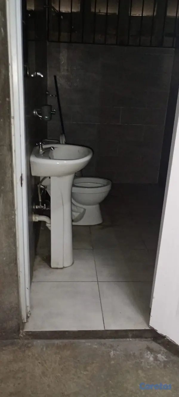 otros inmuebles - Alquilo Nave en Ensanche la fe 4
