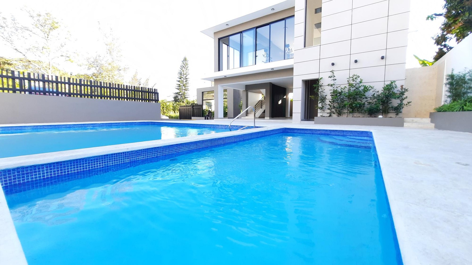 apartamentos - Apartamento en Renta en Torre con Ascensor, 3 Habitaciones, Piscina, GYM.