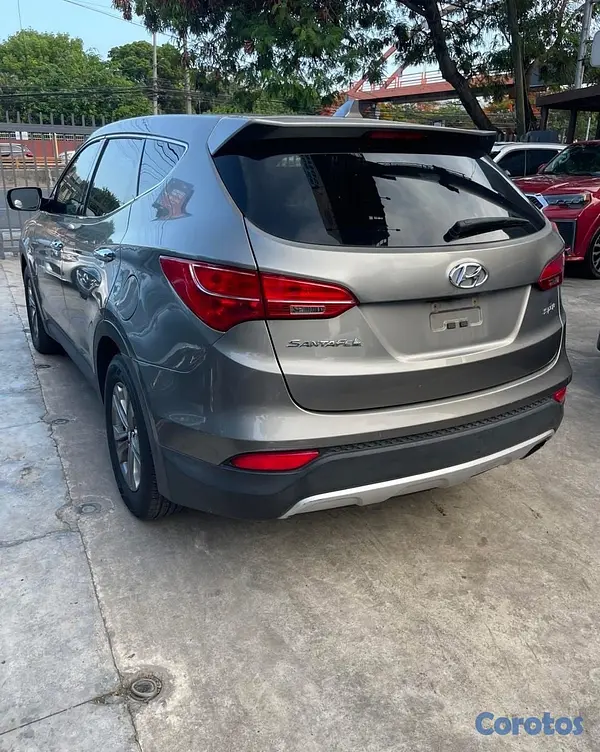 jeepetas y camionetas - HYUNDAI SANTA FE SPORT 2014 5