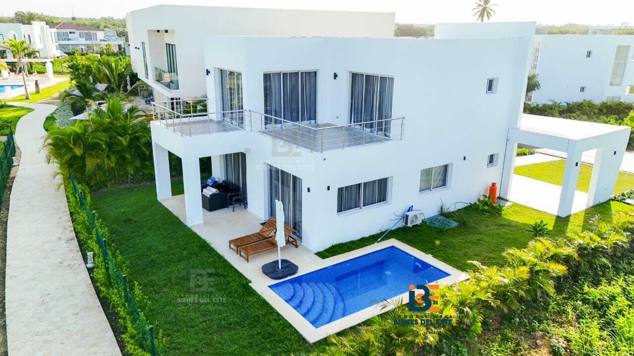 casas vacacionales y villas - VENDO Hermosa Villa Exclusiva, Playa Nueva Romana. 1