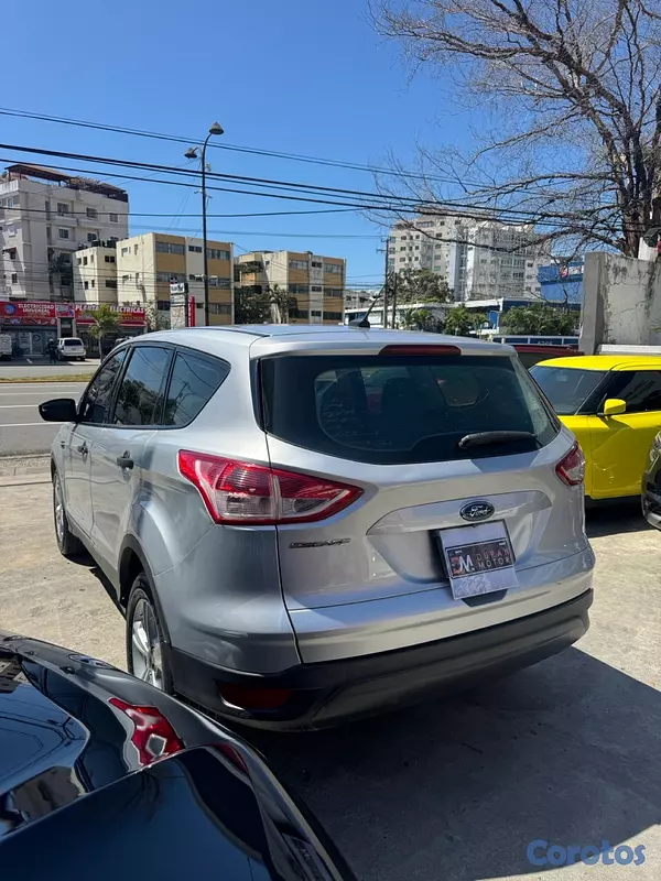 jeepetas y camionetas - Ford Escape SE 2.5 2014
 6