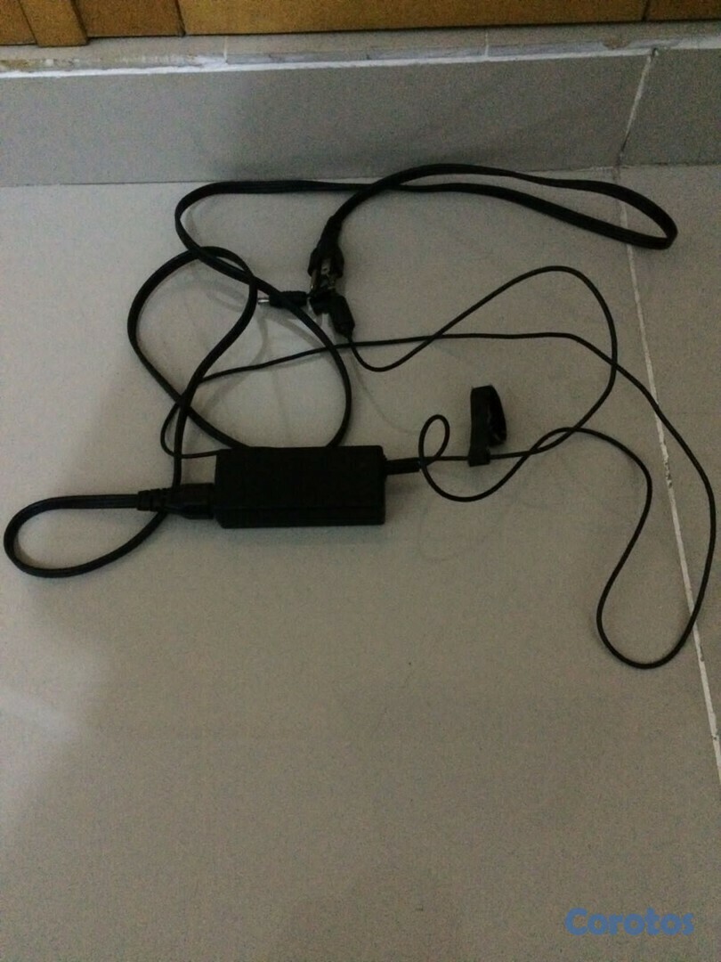 computadoras y laptops - SAMSUNG LAPTOP 15.6" ! NECESITA REPARAR ! 3