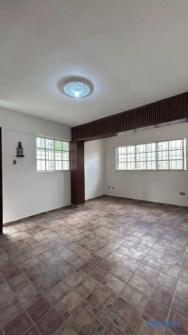 casas - CASA DOS NIVELES EN VENTA EN SAN ISIDRO  3