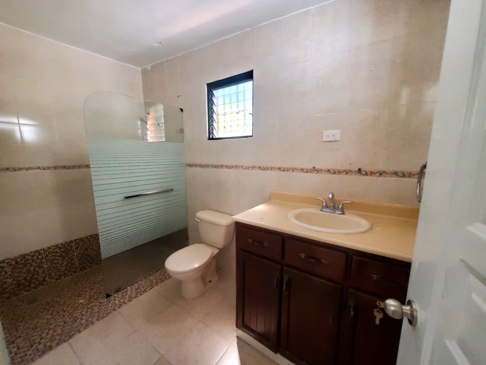 casas - CASA A LA VENTA EN LA URBANIZACIÓN ITALIA AUTOPISTA SAN ISIDRO STO DGO ESTE  9