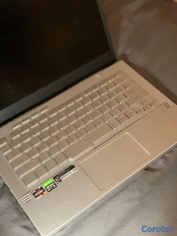 computadoras y laptops - Asus ROG Zephyrus G14 3