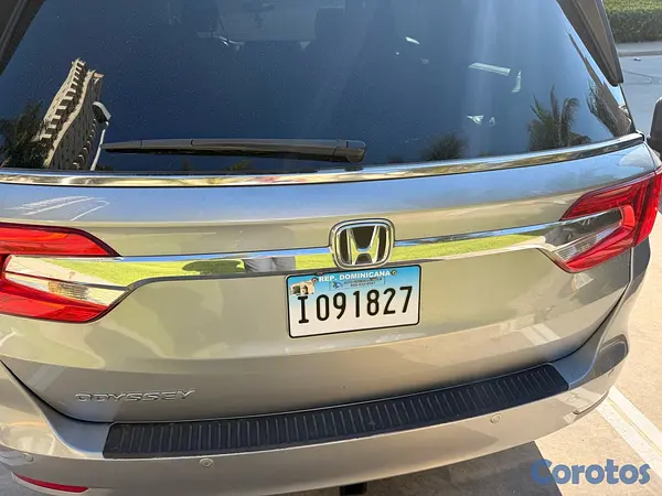 otros vehiculos - Honda Odyssey 2020 7