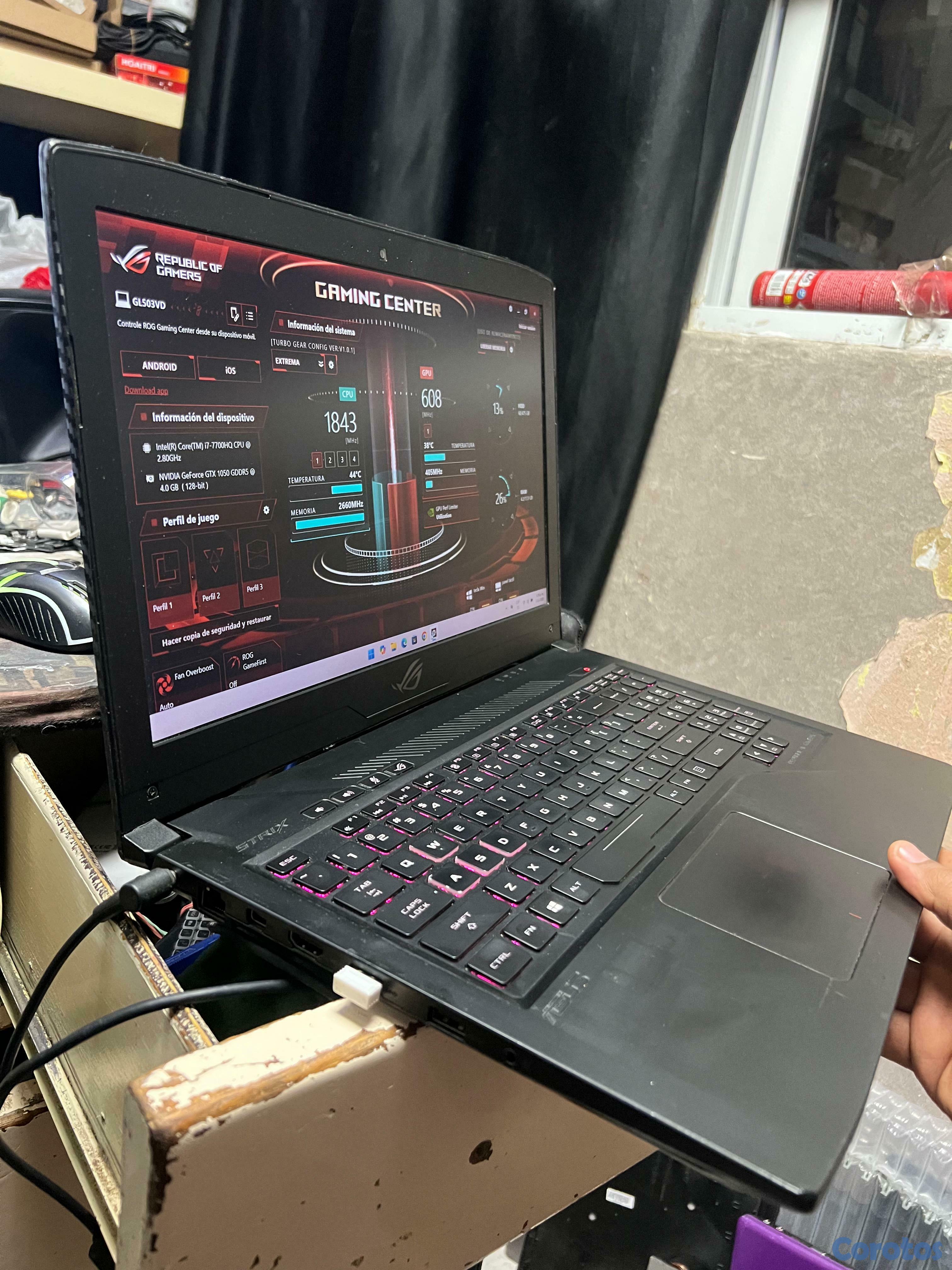 computadoras y laptops - ASUS ROG STRIX /Intel i7-7700HQ @2.80Ghz /GTX1050  2