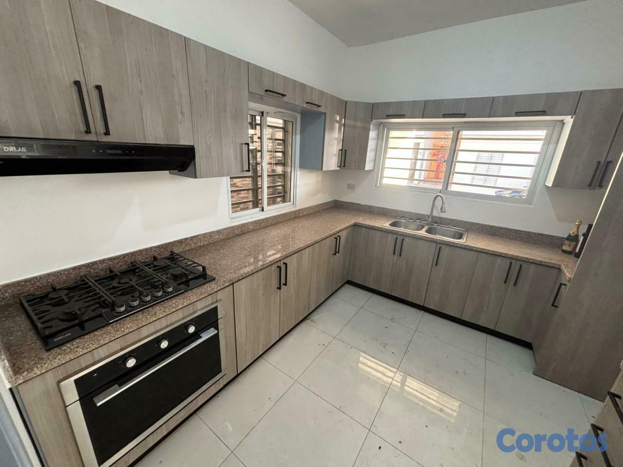 casas - Casa de 2 niveles en venta en Altos De Arroyo Hond 5