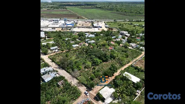 solares y terrenos - Se vende terreno con 7,666 metros en el barrio La  6