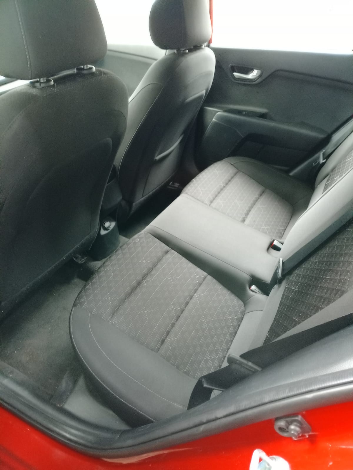 carros - Automóvil Kia Rio 2020  3