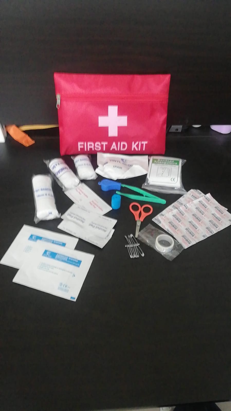salud y belleza - Botiquín de Primeros Auxilios Completo: Seguridad  1