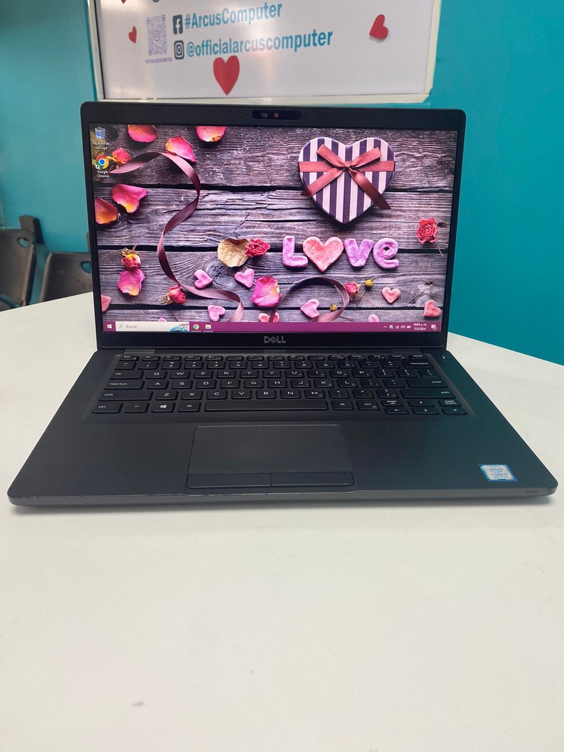 computadoras y laptops - Laptop, Dell Latitude 5400 (vid2x) / 8th Gen, Intel Core i7 / 16GB DDR4 / 512GB 